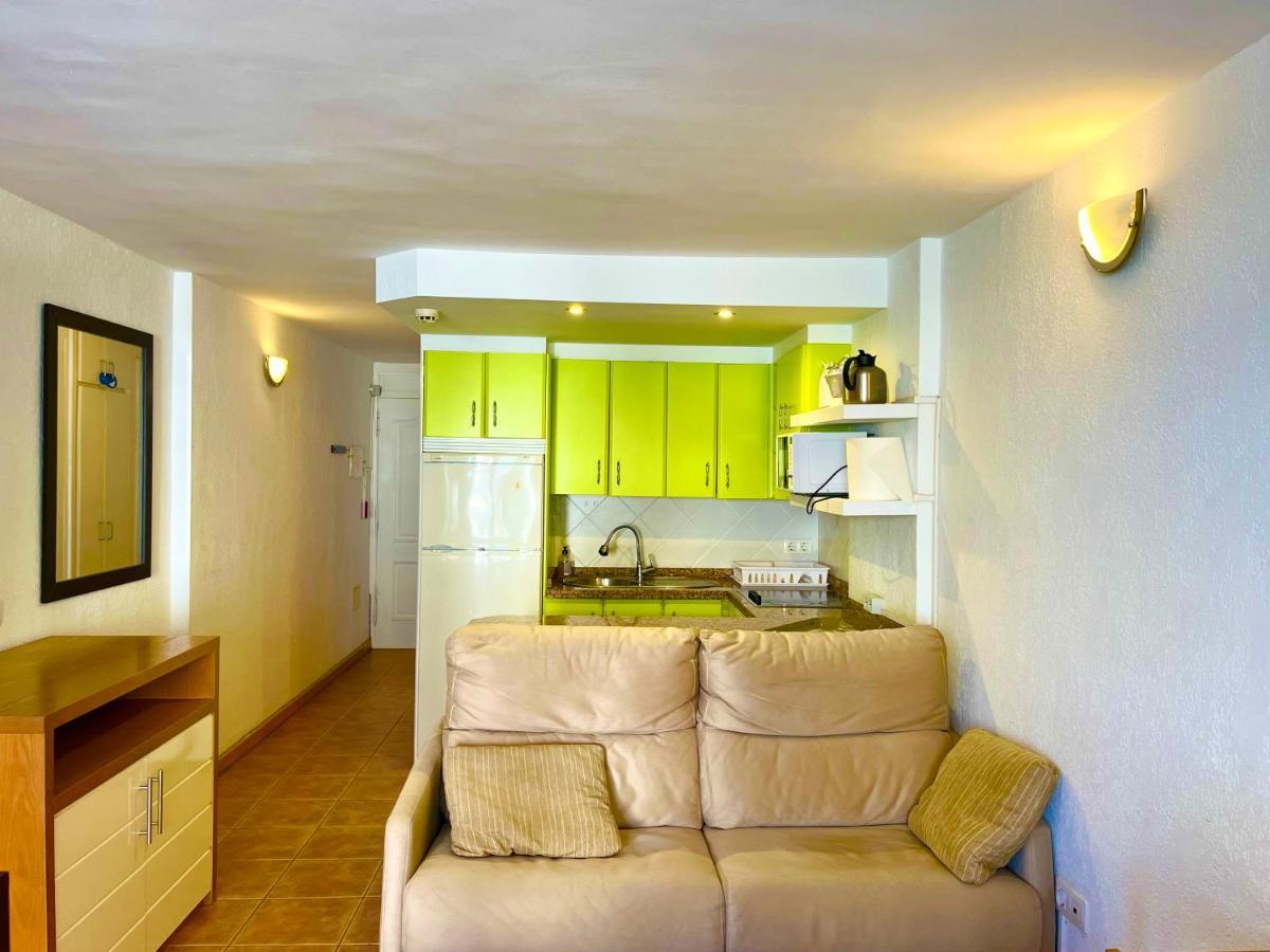 Borinquen Sky Apartments プラヤ・デ・ラス・アメリカス エクステリア 写真