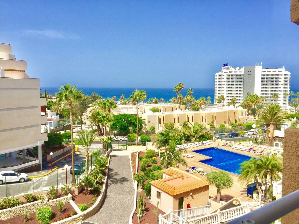 Borinquen Sky Apartments プラヤ・デ・ラス・アメリカス エクステリア 写真